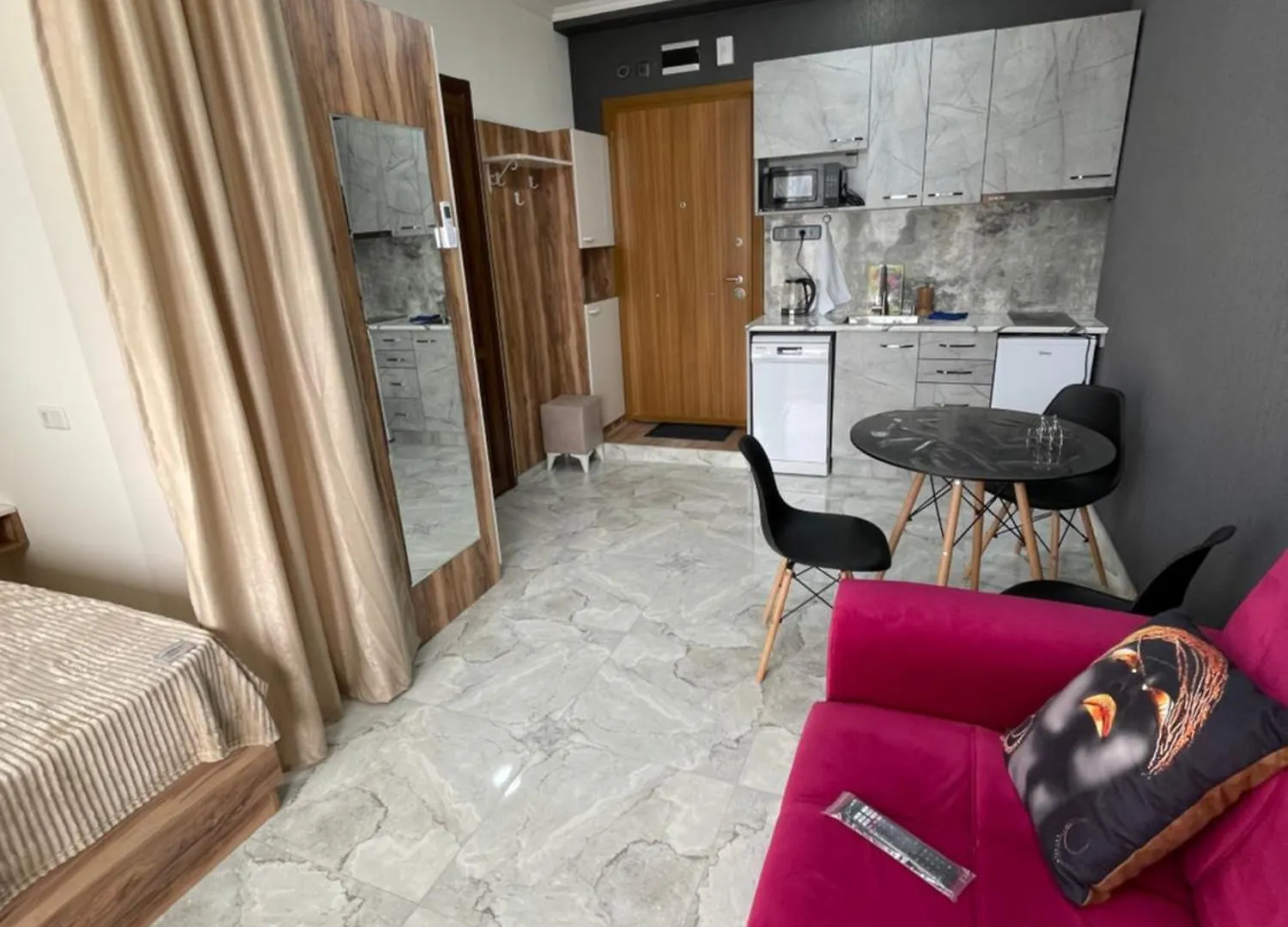 Batumi Apartment Lily 0*,